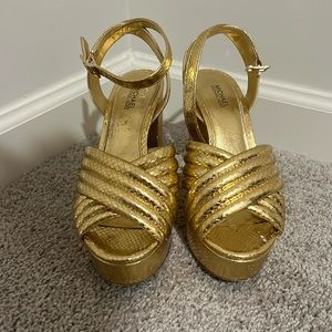 Gorgeous Gold snakeskin Michael Kors heals